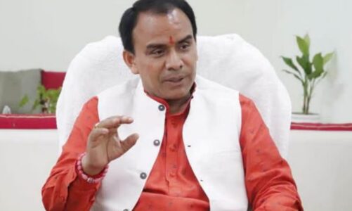 विद्यालयों में धूमधाम से मनाई जायेगी अम्बेडकर जयंतीः डॉ. धन सिंह रावत