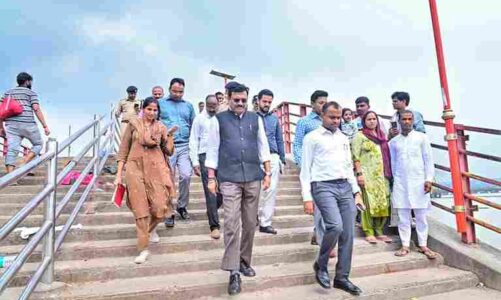 2027 कुंभ मेला: मुख्य सचिव आनंद वर्धन ने मेला क्षेत्र का किया स्थलीय निरीक्षण